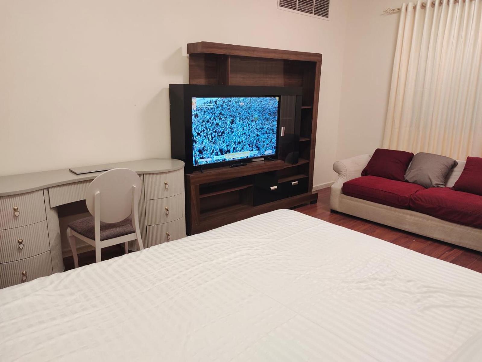 שארג'ה Arnim Suite - 3 Bedrooms Apartment מראה חיצוני תמונה