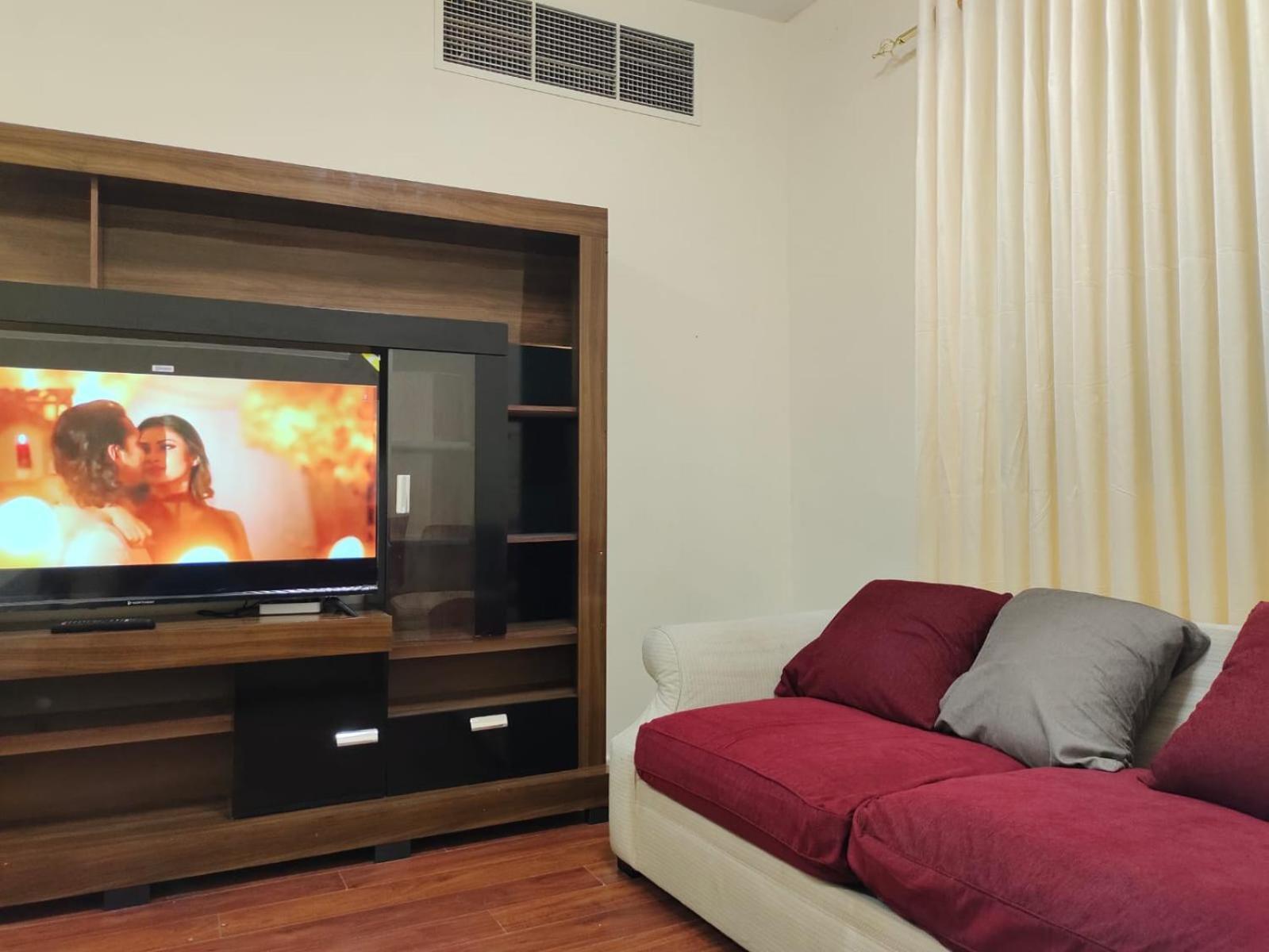 שארג'ה Arnim Suite - 3 Bedrooms Apartment מראה חיצוני תמונה