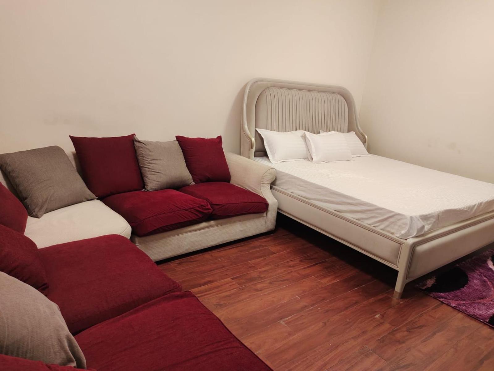 שארג'ה Arnim Suite - 3 Bedrooms Apartment מראה חיצוני תמונה