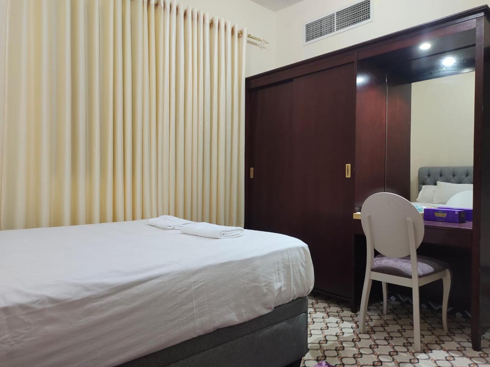 שארג'ה Arnim Suite - 3 Bedrooms Apartment מראה חיצוני תמונה